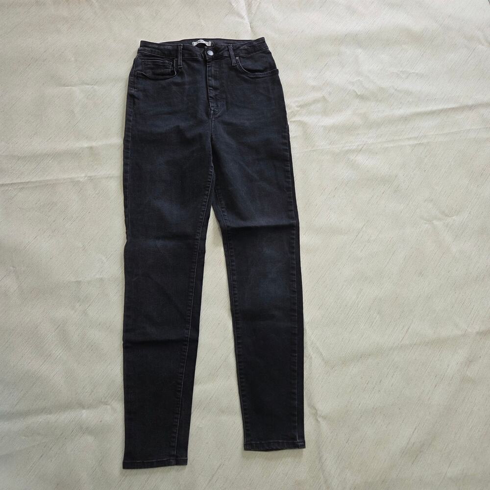 Woman's Forever 21 skinny jeans size 29